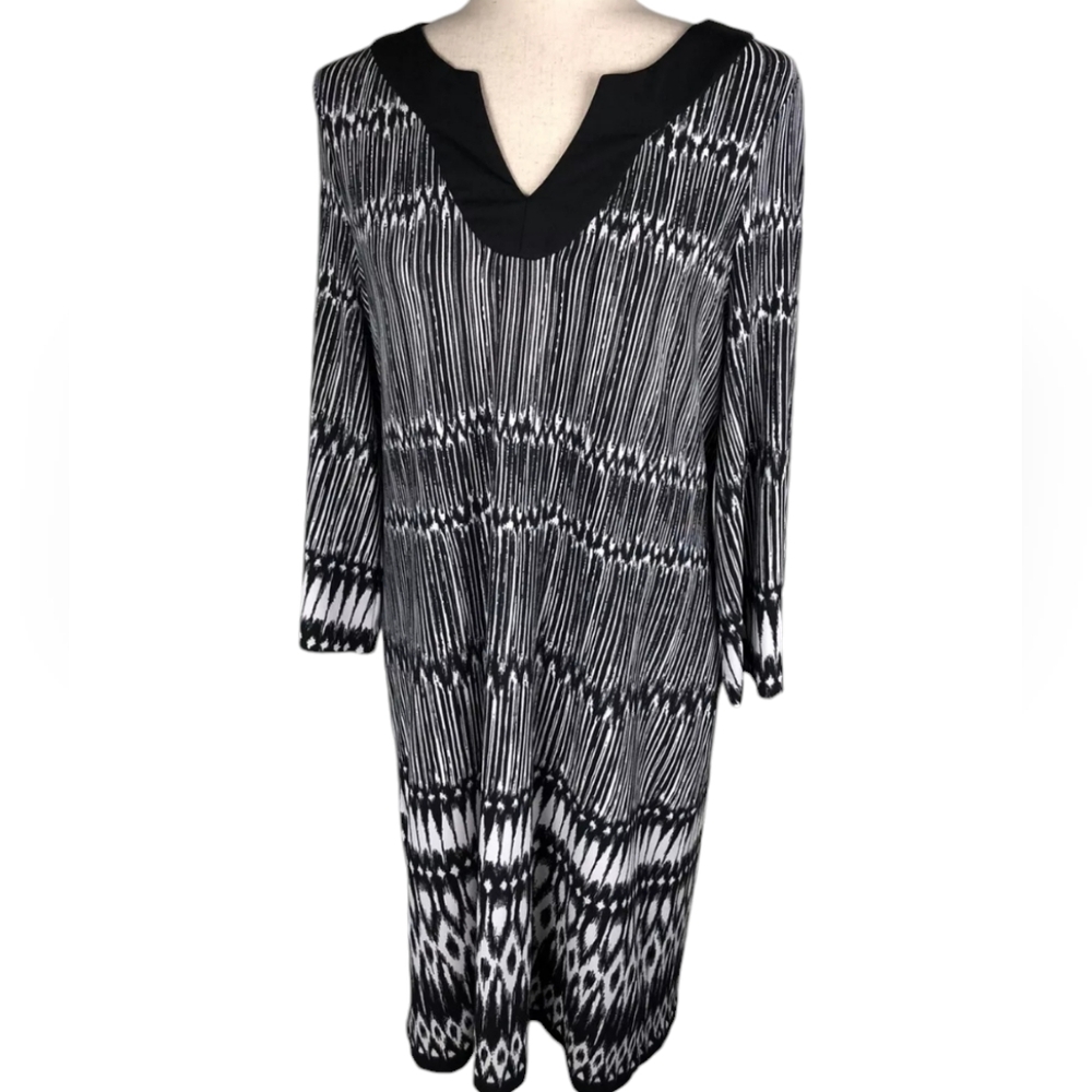 💕Chico’s Polyester Spandex Black & White Geometric Dress💕(Size Large)